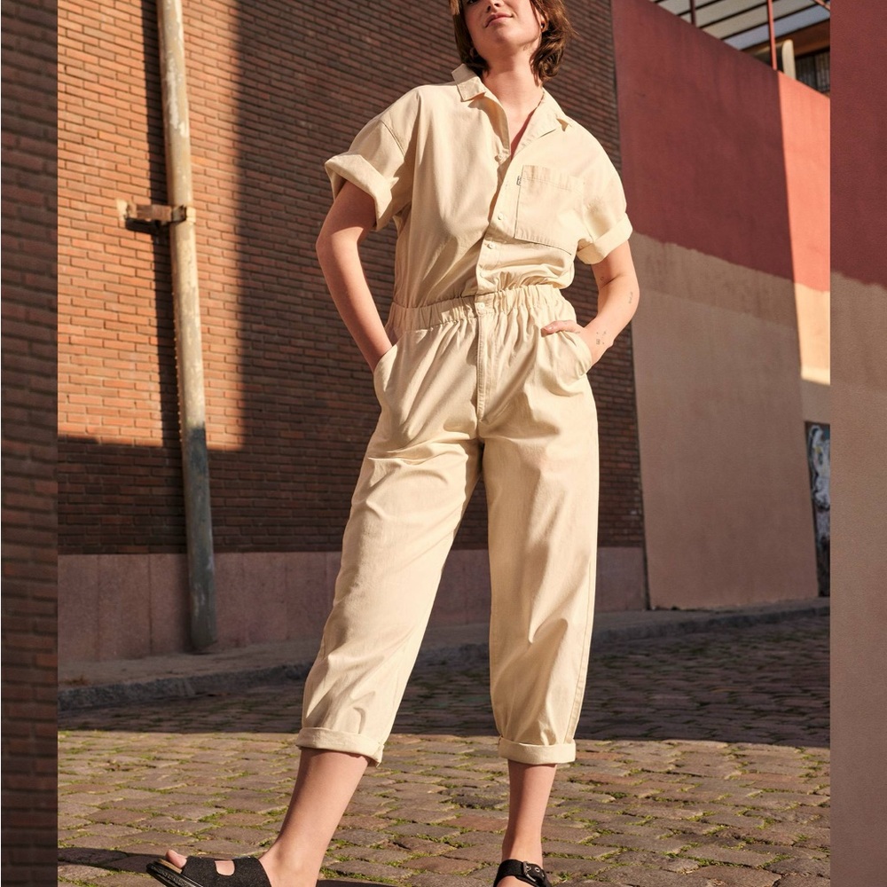 Levi’s Scrunchie Stylish Cream Jumpsuit